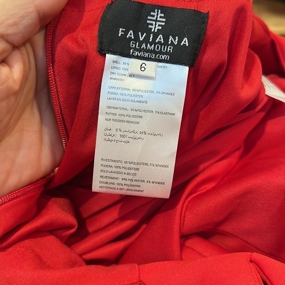 Faviana Long Mermaid Red Gown with Criss Cross Back Sz6 - Picture 11 of 14